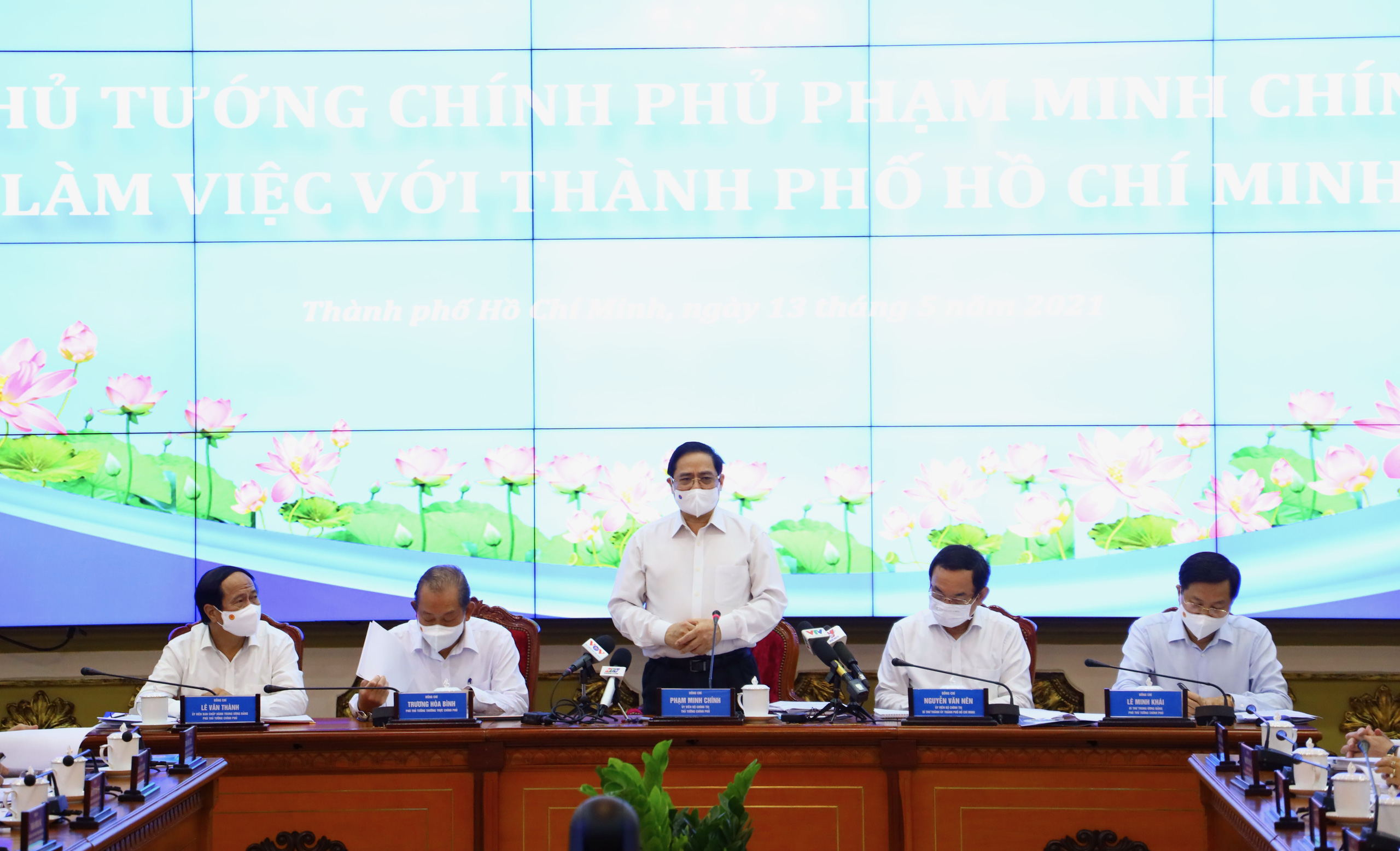 Thủ tướng Phạm Minh Chính: &quot;Tinh thần là ủng hộ tối đa các đề xuất của TP.HCM&quot; - Ảnh 3.
