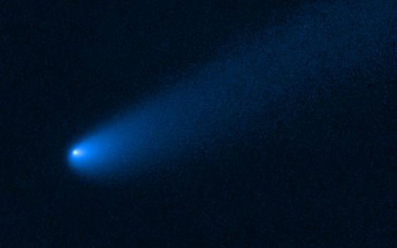 Kính viễn vọng Hubble của NASA phát hiện ra sao chổi có đuôi dài 400.000 dặm gần sao Mộc