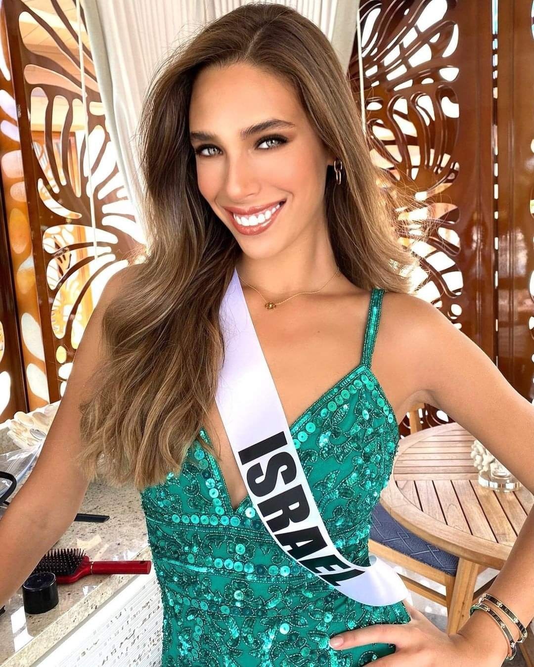 Đại diện Israel bỏ ngang vòng thi bán kết Hoa hậu Hoàn vũ
