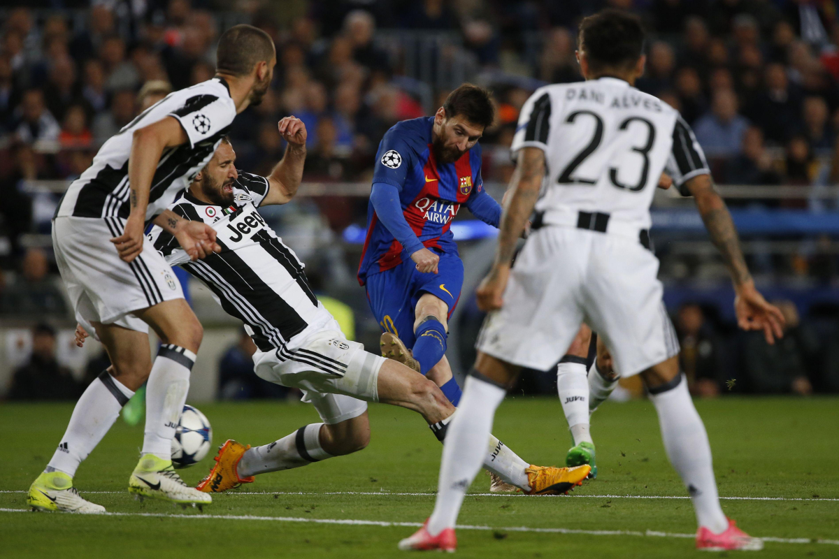 5 siêu hậu vệ từng đối đầu Messi: Người cầu nguyện, kẻ bỏ cuộc - Ảnh 3.