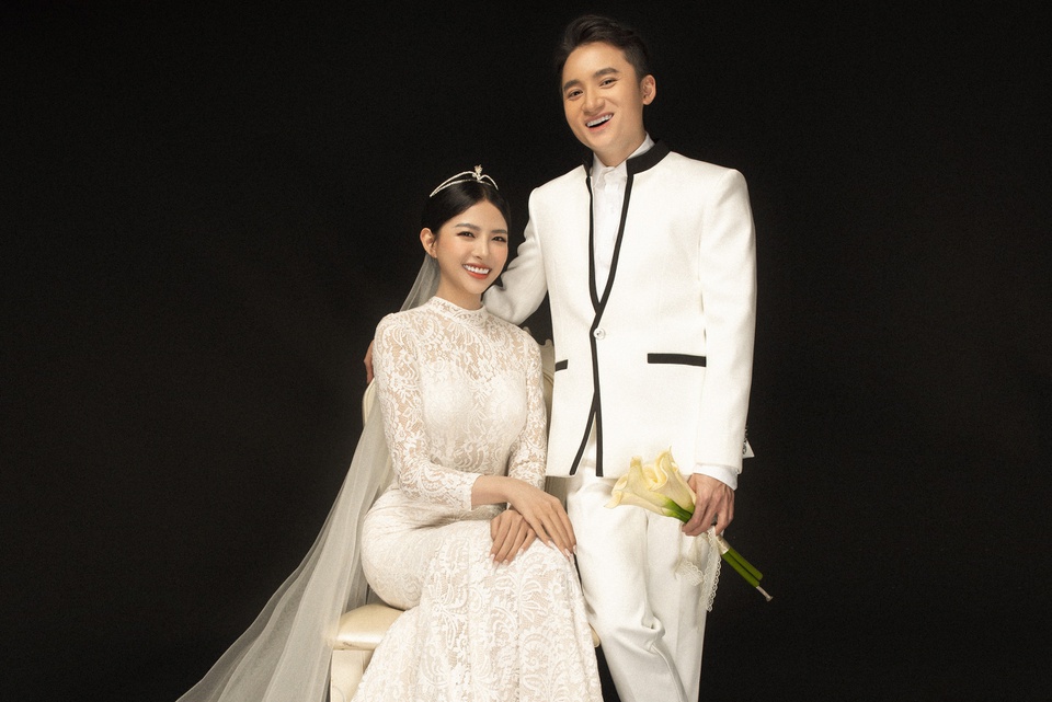 Hàng loạt sao Việt ngậm ngùi dời lịch đám cưới vì dịch bệnh - Ảnh 3.