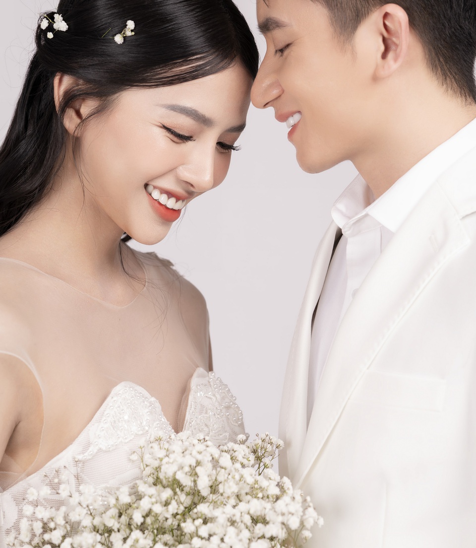 Hàng loạt sao Việt ngậm ngùi dời lịch đám cưới vì dịch bệnh - Ảnh 4.