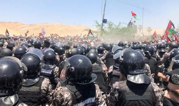 Vòng xoáy bạo lực ở Gaza có nguy cơ lan rộng khắp Trung Đông - Ảnh 2.