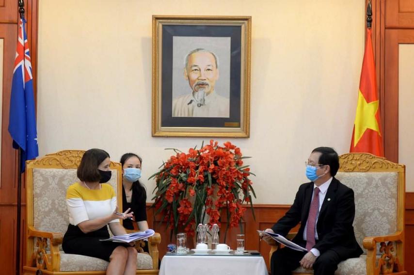 Minister of Science and Technology Huynh Thanh Dat receives the Australian Ambassador - Photo 1.