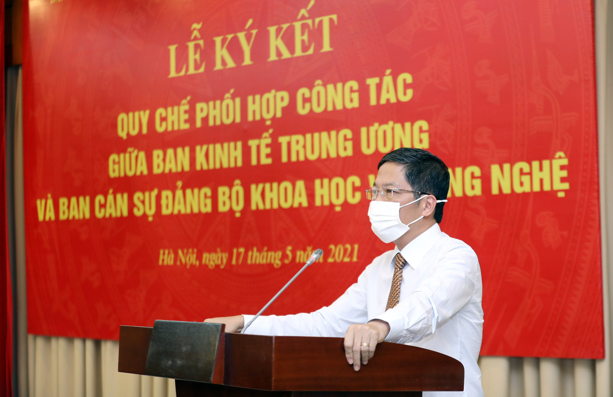 Ban Kinh tế TƯ đặt hàng Bộ Khoa học và Công nghệ nghiên cứu các vấn đề có tính dự báo - Ảnh 1.