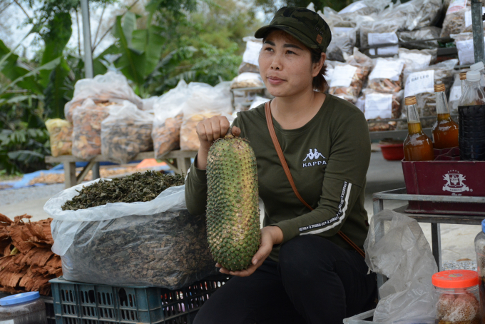 Lạ lùng ngôi chợ lạ ở Yên Bái, gi gỉ gì gi cái gì cũng đồng giá 5.000 đồng - Ảnh 3.