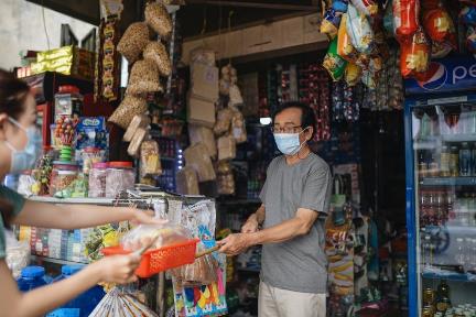 Mua - Bán an toàn mùa dịch nhờ VinShop, đây mới là tạp hóa công nghệ đúng nghĩa - Ảnh 2.