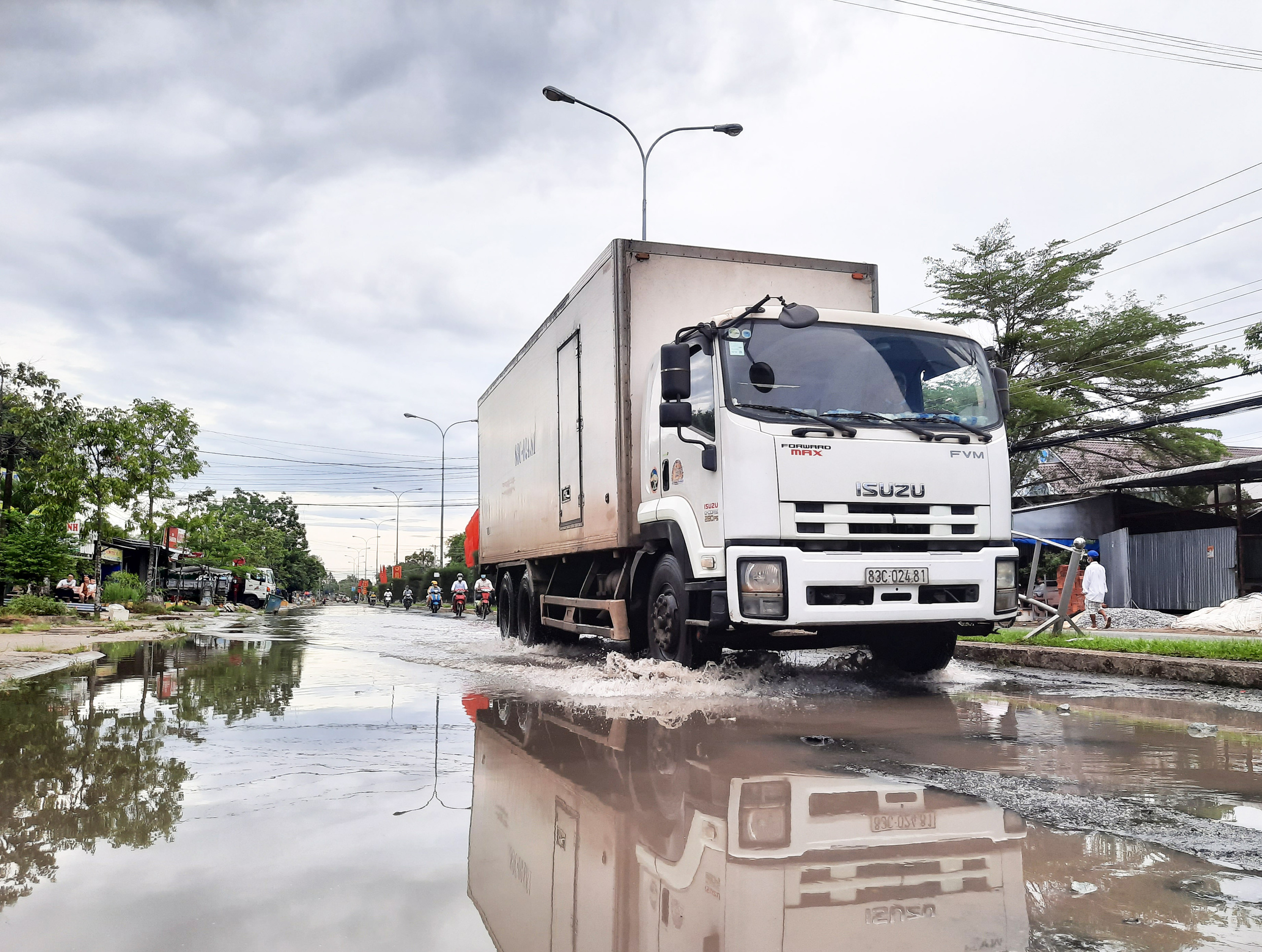 Thủ tướng đề nghị kiểm điểm trách nhiệm cá nhân và tập thể việc quản lý quốc lộ 63 - Ảnh 1.