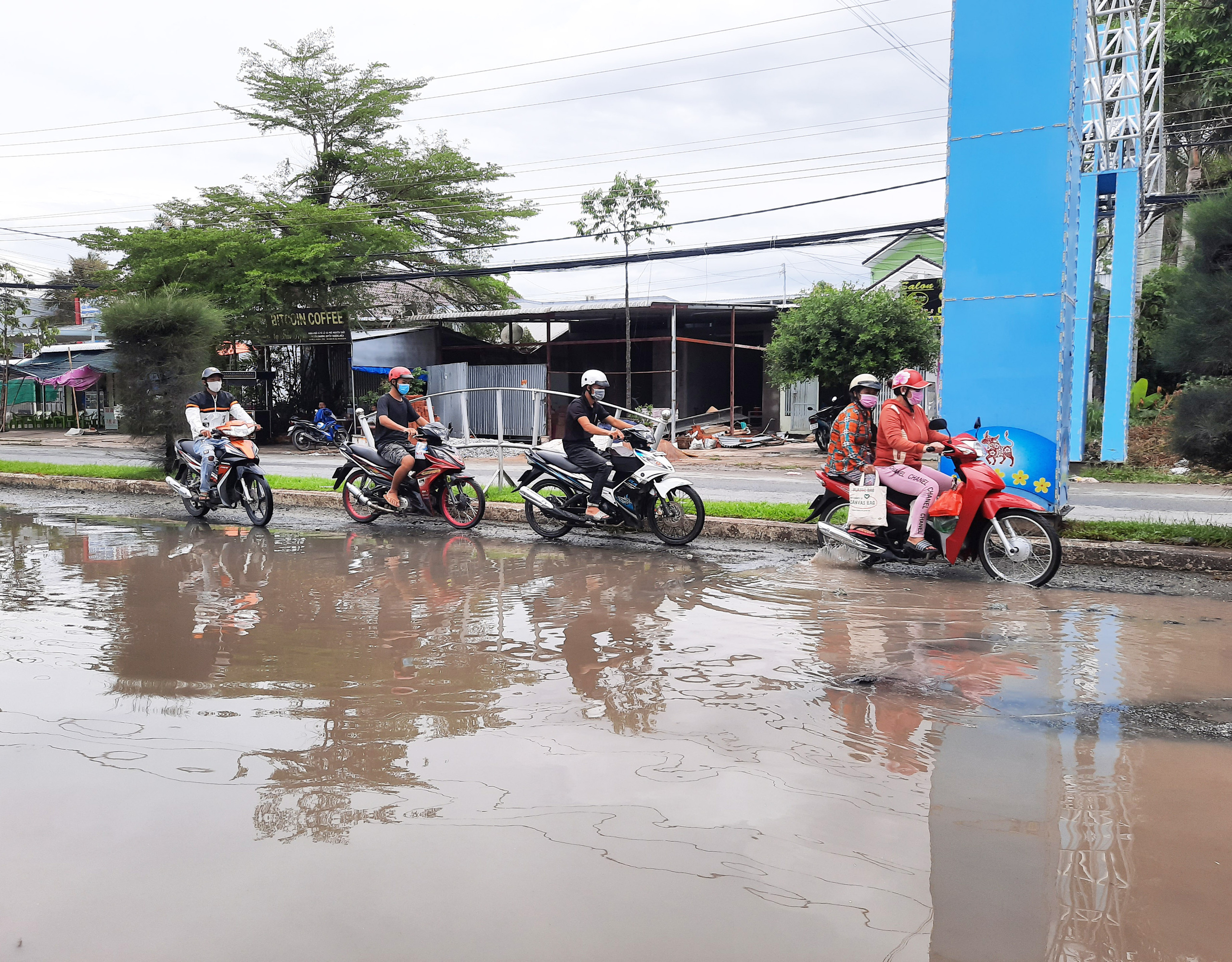 Thủ tướng đề nghị kiểm điểm trách nhiệm cá nhân và tập thể việc quản lý quốc lộ 63 - Ảnh 2.