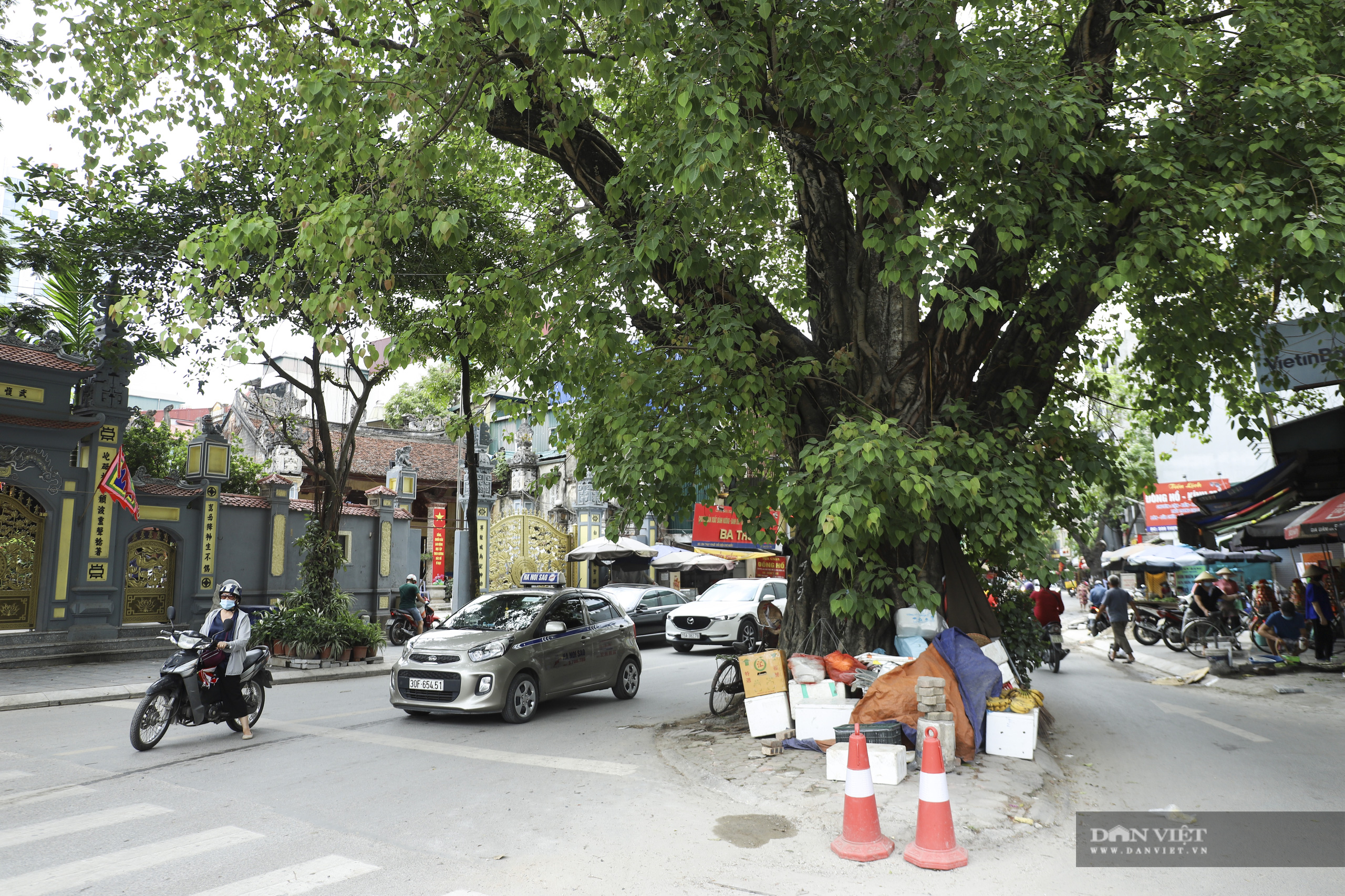 Ngắm nhìn sự đổi thay của Hà Nội sau một thế kỷ qua ảnh chụp so sánh - Ảnh 11.