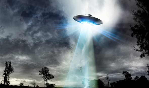 Thượng nghị sĩ Hoa Kỳ đưa ra lời cảnh báo về sự đe dọa của UFO - Ảnh 1.