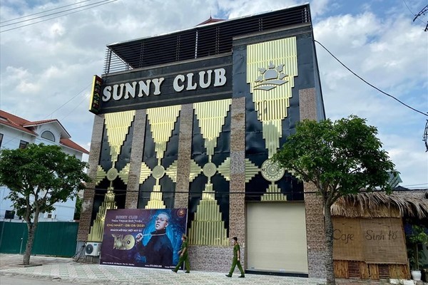 Công an Vĩnh Phúc khởi tố đối tượng chủ mưu phát tán clip đồi trụy vụ quán bar Sunny - Ảnh 3.