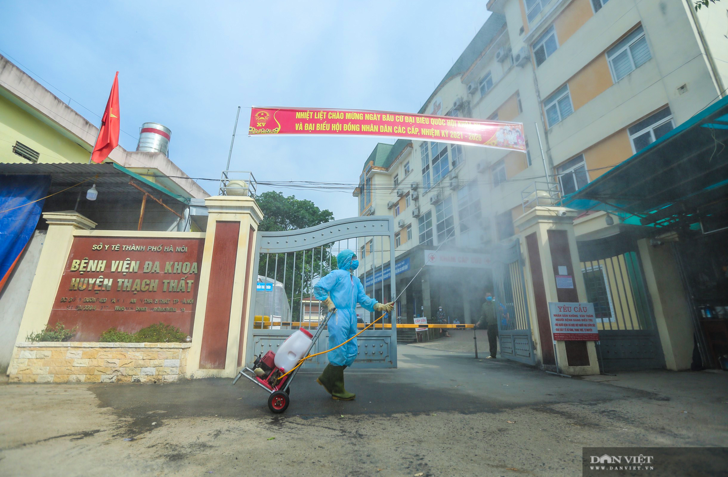 Một bệnh viện của Hà Nội ngừng tiếp bệnh nhân do có ca nhiễm Covid-19 mới - Ảnh 1.