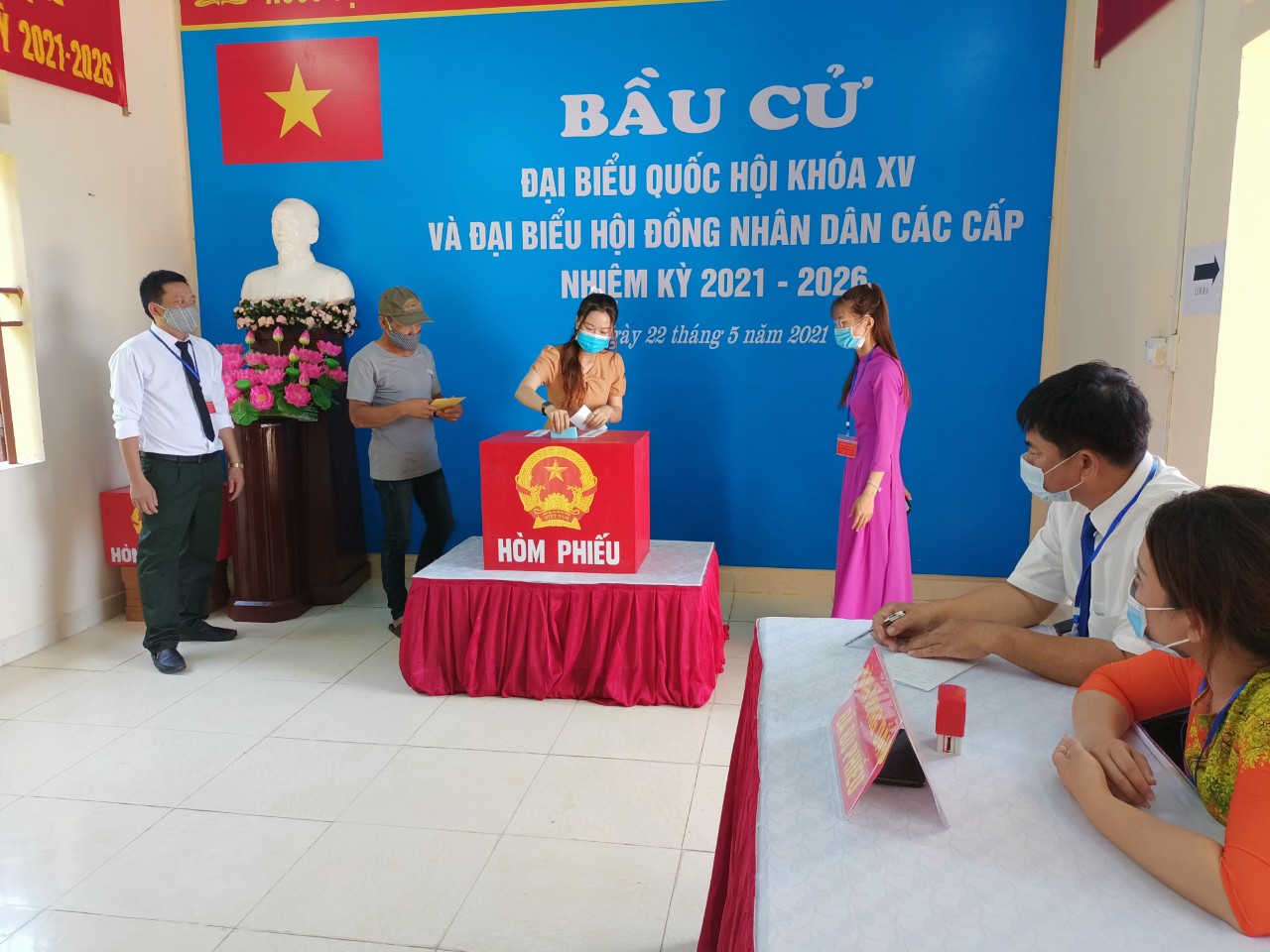 Hải Phòng: Khai mạc bầu cử sớm tại huyện đảo Bạch Long Vỹ - Ảnh 2.