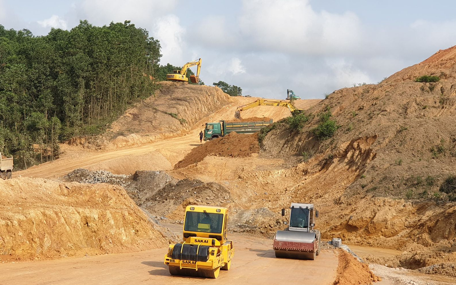 Nhiều ông lớn dự thầu dự án cao tốc Bắc - Nam đoạn QL45 - Nghi Sơn