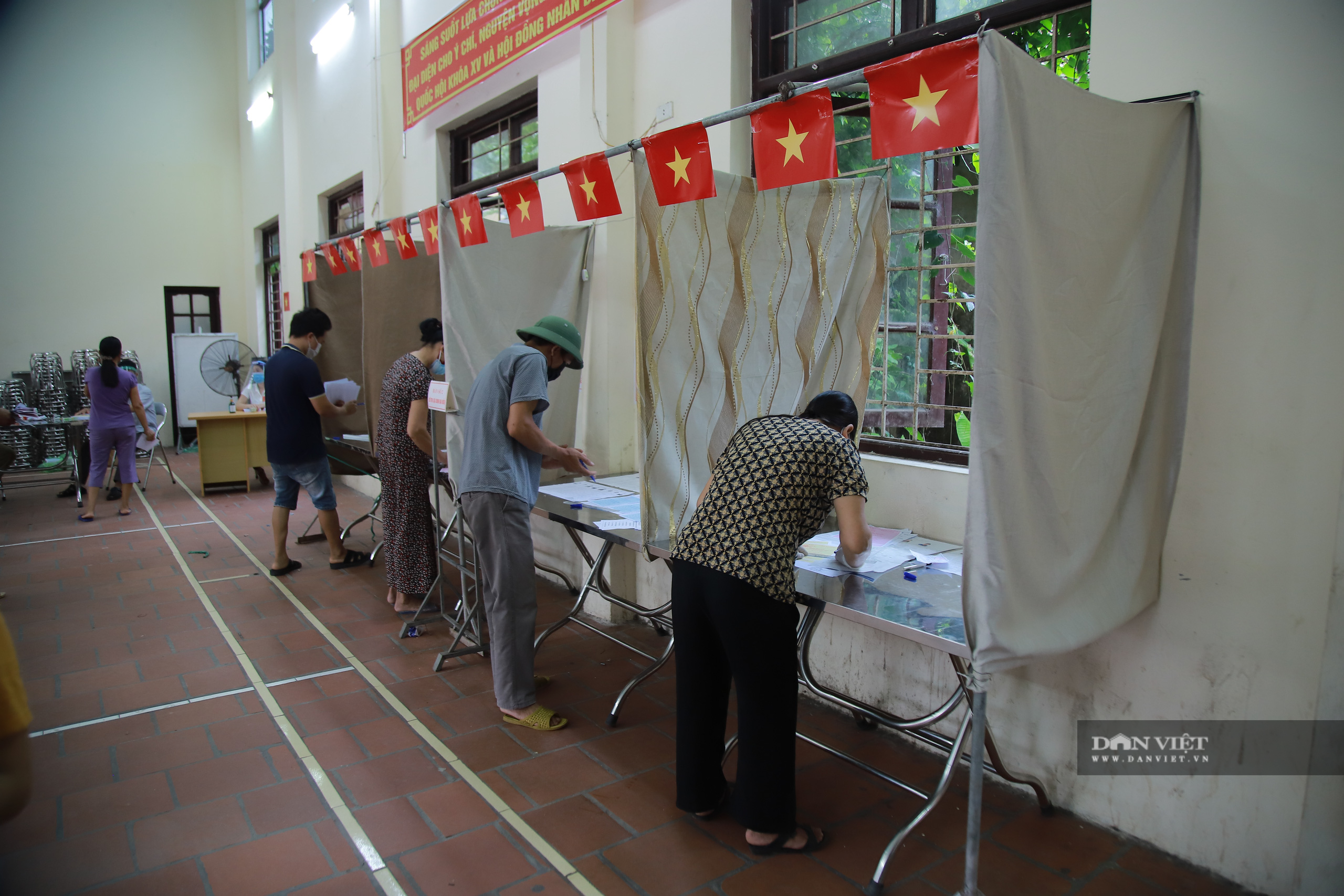 Bầu cử ở 'tâm dịch' Bắc Ninh - Ảnh 6.