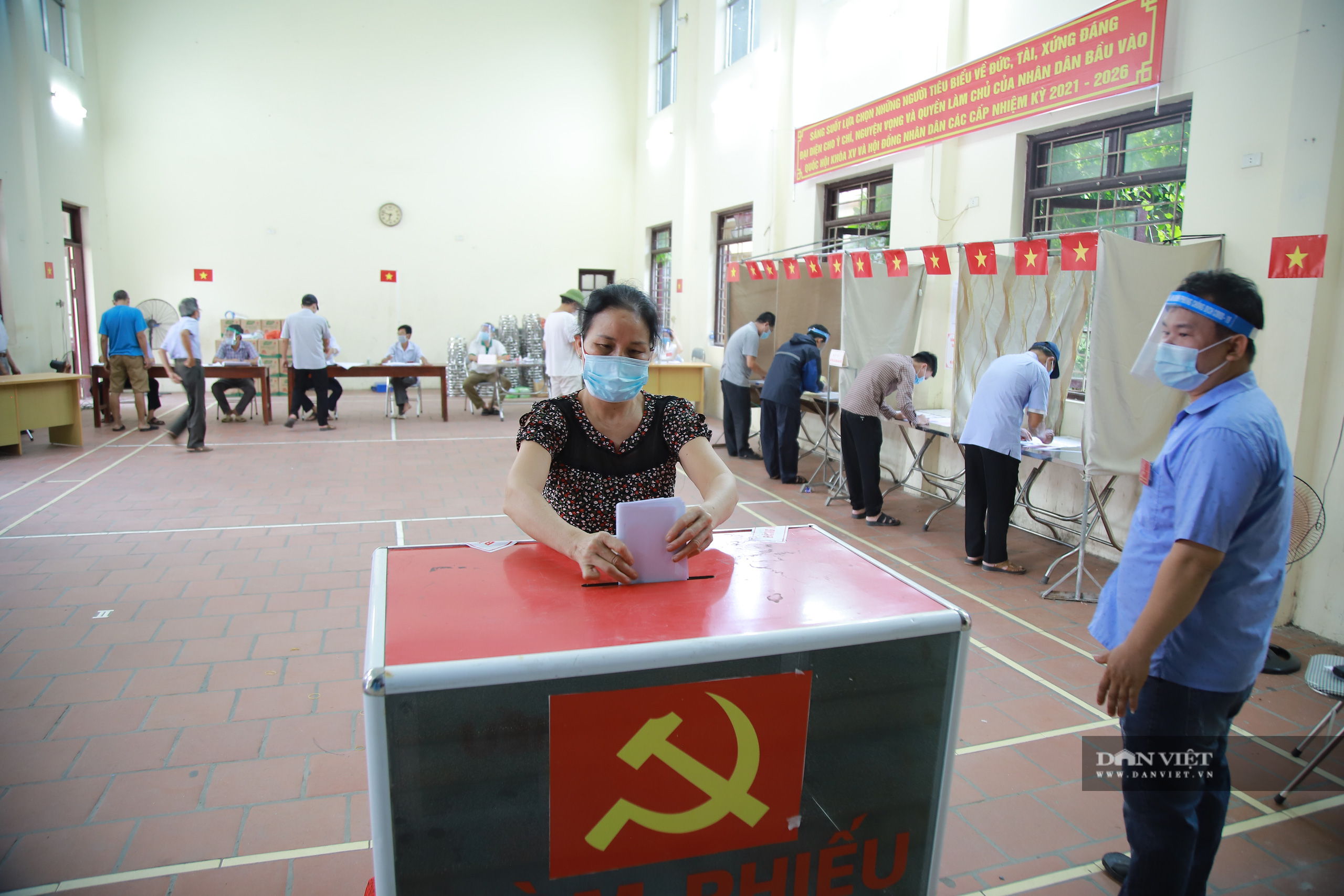 Bắc Ninh: Trải lòng của cử tri F1 giữa tâm dịch Covid-19 ở Mão Điền - Ảnh 9.