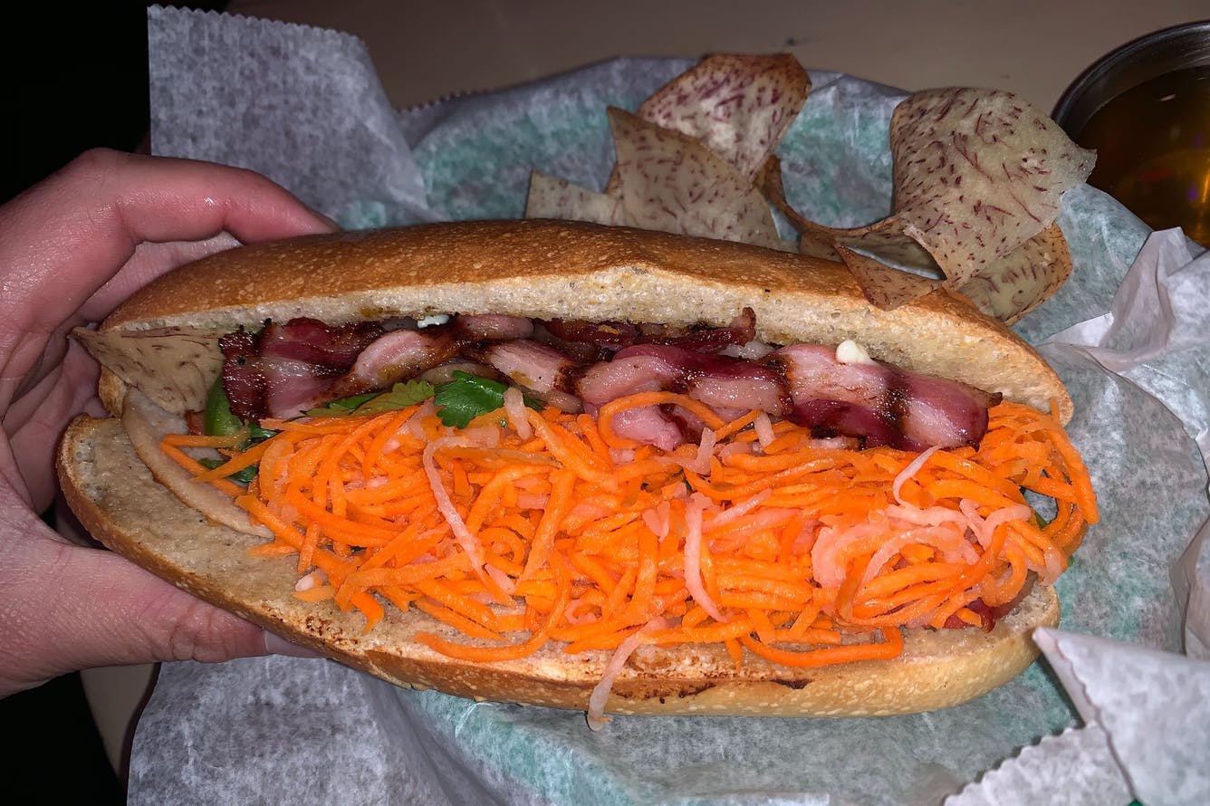 &quot;Chảy nước miếng&quot; với bánh mì Việt siêu ngon ở New York - Ảnh 5.