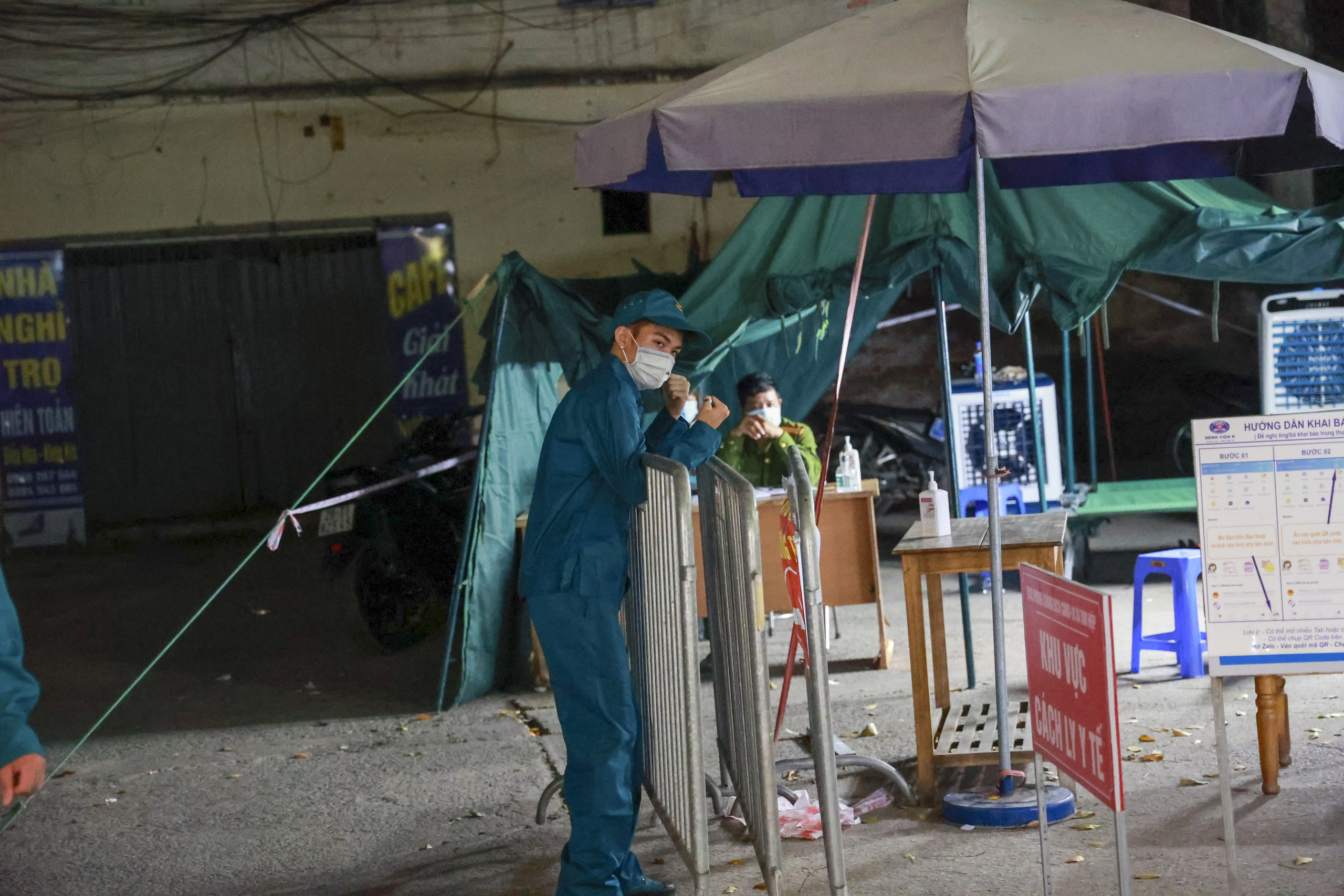 Bệnh viện K chính thức gỡ bỏ phong tỏa cơ sở Phan Chu Trinh và cơ sở Tam Hiệp - Ảnh 5.