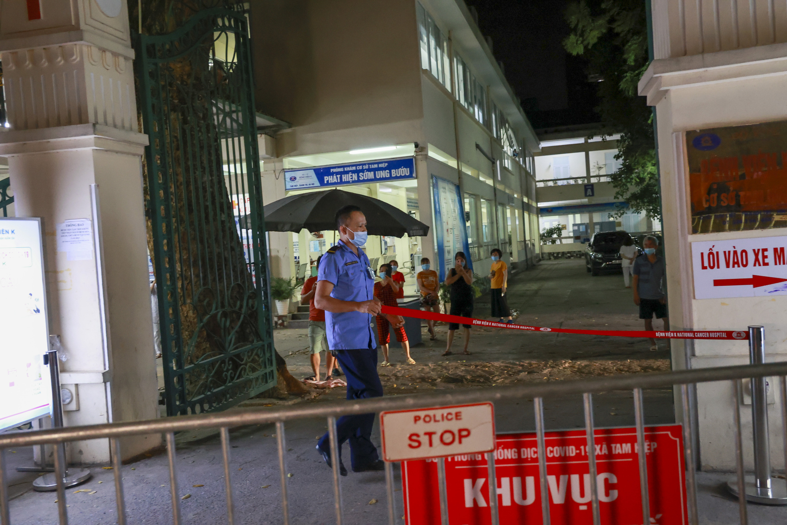 Bệnh viện K chính thức gỡ bỏ phong tỏa cơ sở Phan Chu Trinh và cơ sở Tam Hiệp - Ảnh 3.