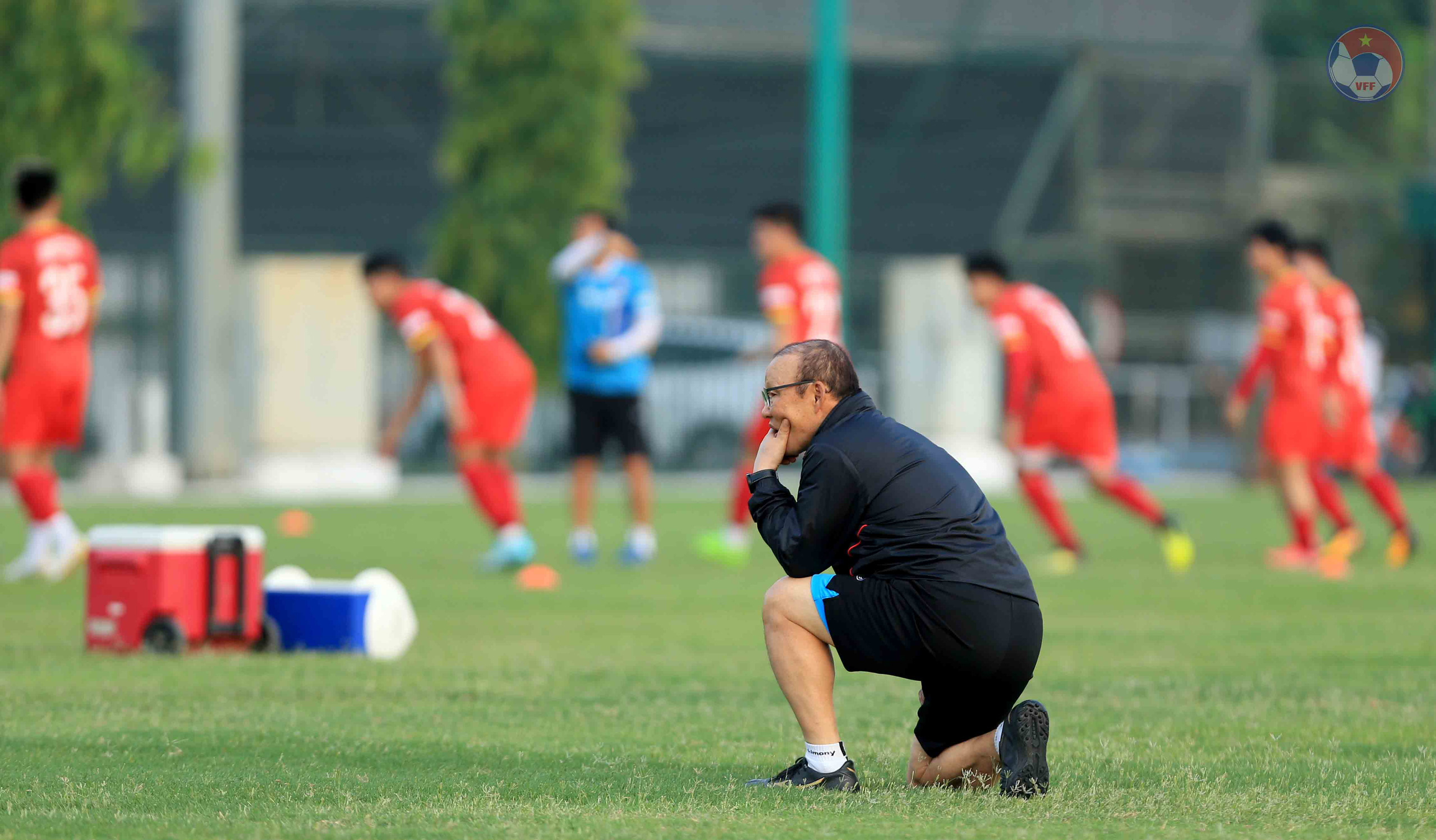 HLV trưởng Park Hang-seo công bố danh sách 29 cầu thủ ĐT Việt Nam thi đấu Vòng loại World Cup tại UAE - Ảnh 5.