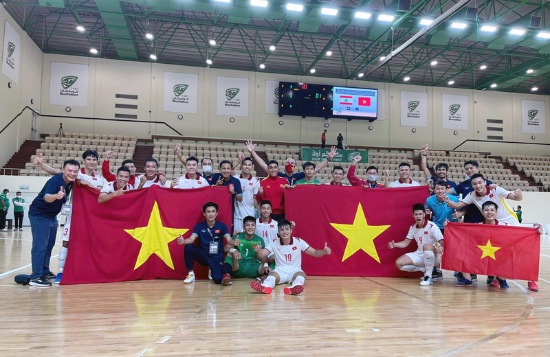 Giành vé dự World Cup, ĐT futsal Việt Nam được VFF thưởng lớn - Ảnh 1.