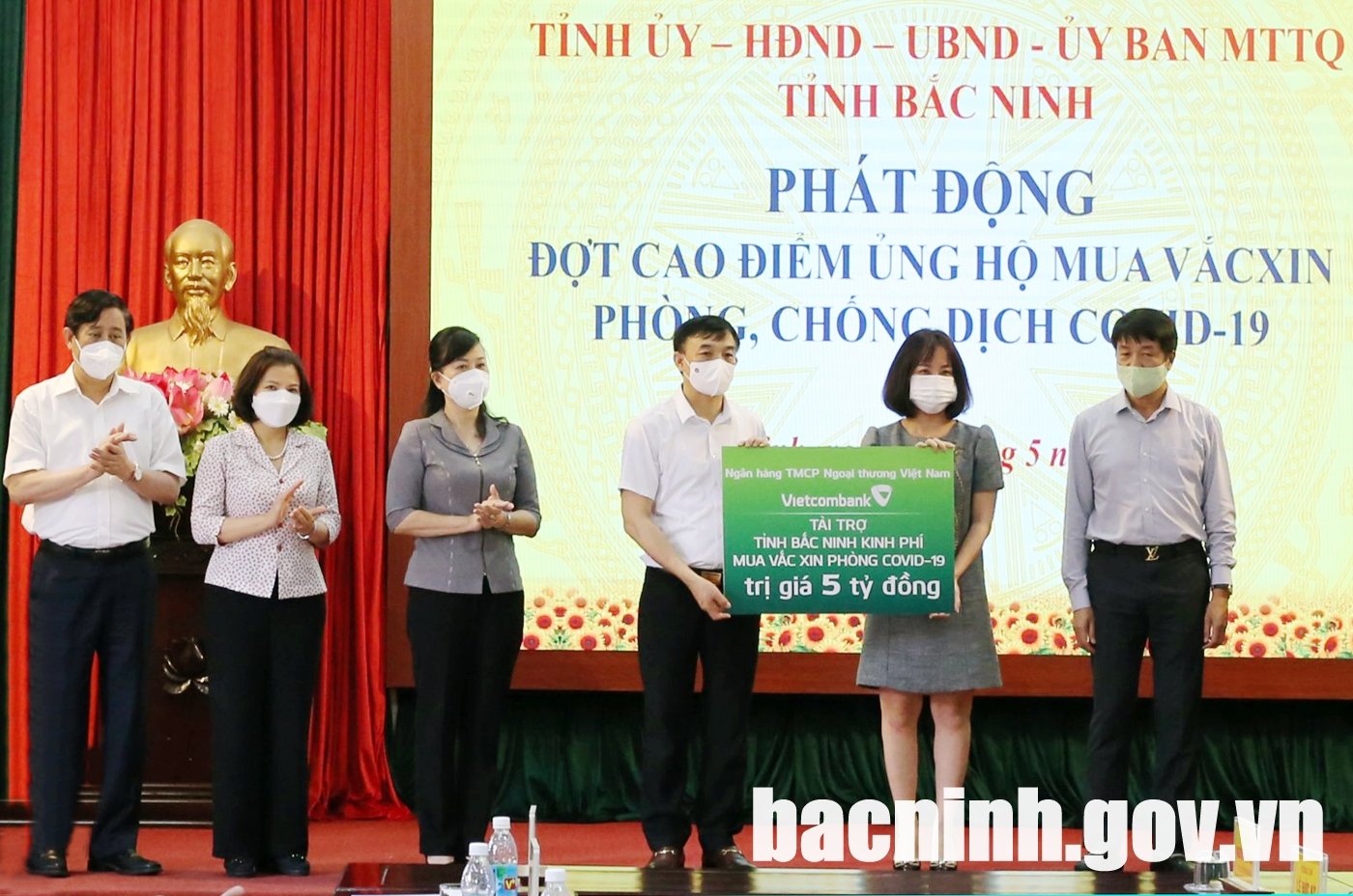 Bắc Ninh: Sau một ngày phát động, các doanh nghiệp đã đóng góp 75 tỷ đồng mua vaccine ngừa Covid-19 - Ảnh 1.