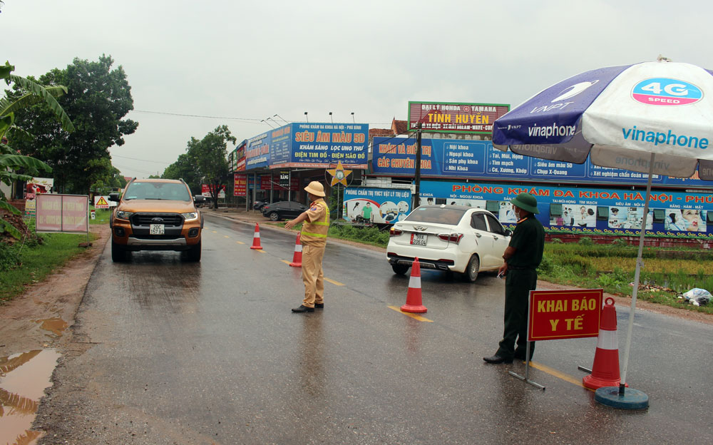 Thái Nguyên yêu cầu người lao động đến từ các tỉnh có dịch dừng việc di chuyển vào địa bàn - Ảnh 1.