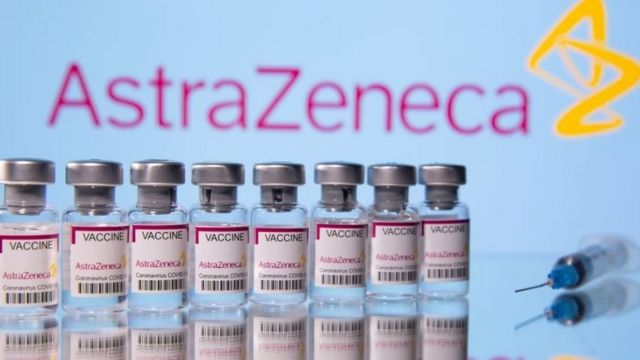 Nhà sản xuất vắc xin AstraZeneca có nguy cơ phải nộp phạt hàng triệu Euro - Ảnh 1.