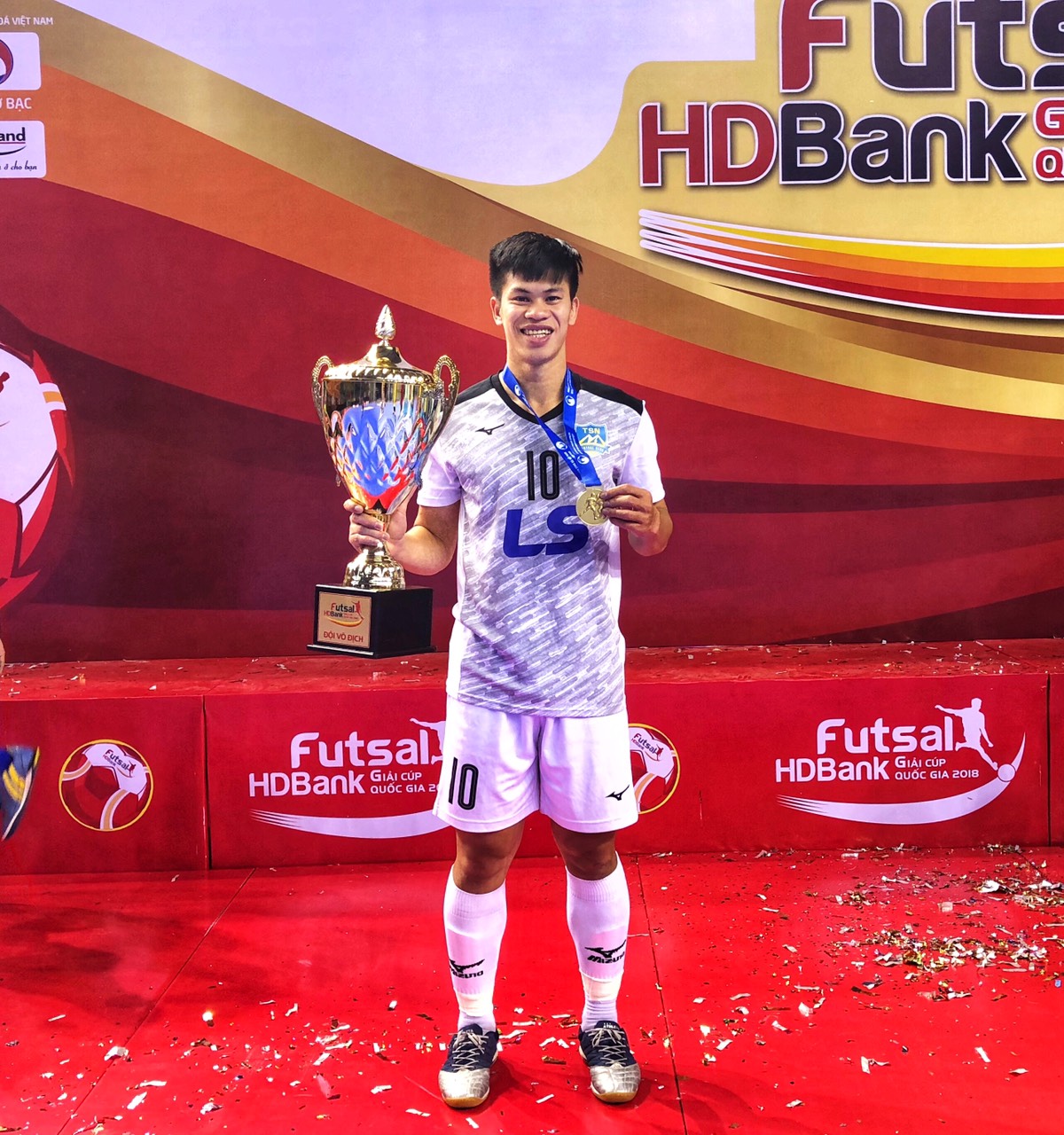 Hành trình của chàng trai phố núi đến với đấu trường World Cup Futsal 2021 - Ảnh 12.