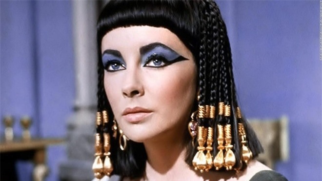 Sự thật cái chết của nữ hoàng Cleopatra: Không tự sát bằng rắn độc - Ảnh 2.