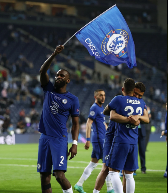 CHÙM ẢNH: Chelsea vỡ òa đăng quang Champions League - Ảnh 12.