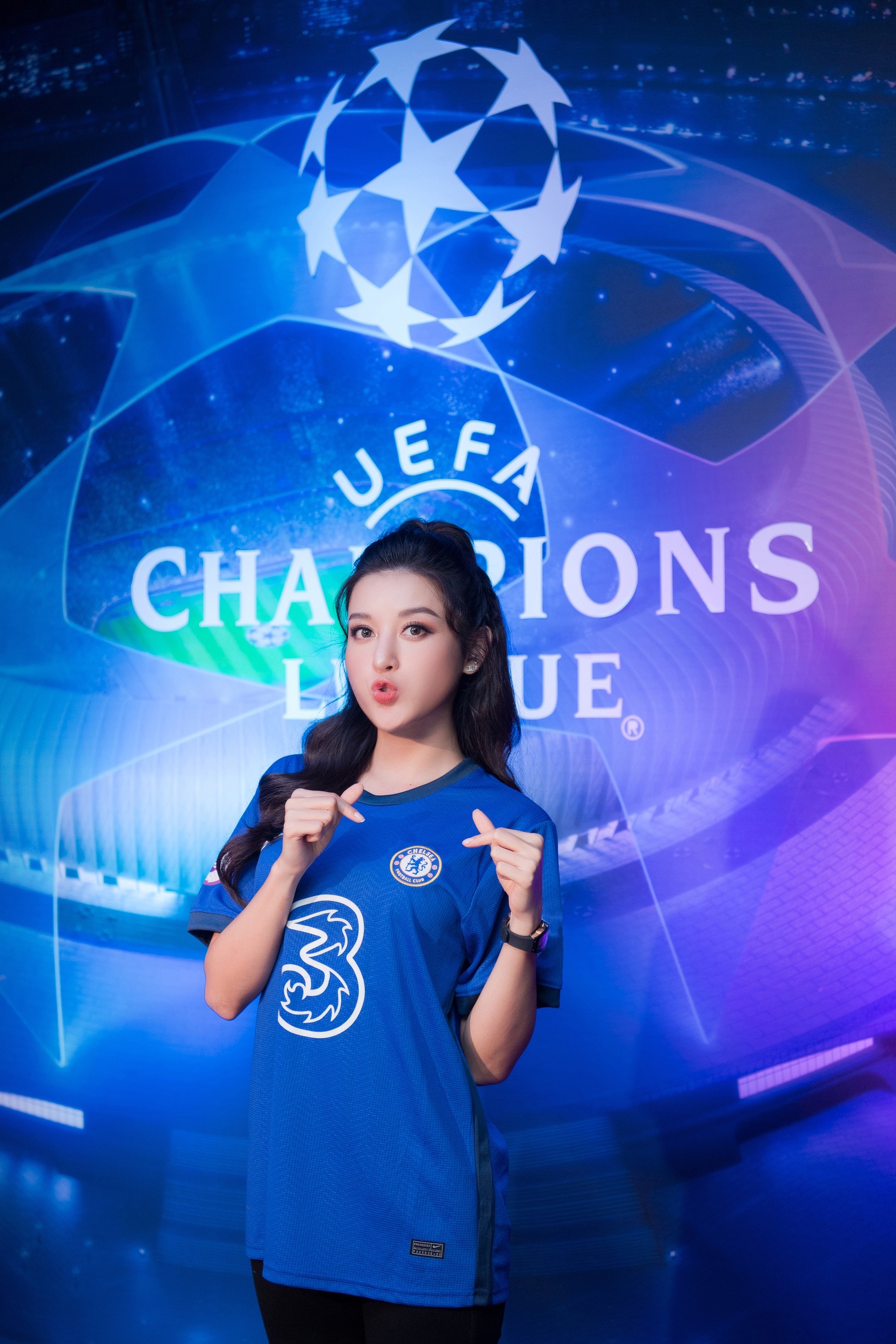 Huyền My hội ngộ Đỗ Hùng Dũng, vỡ oà khi Chelsea vô địch Champions League - Ảnh 5.