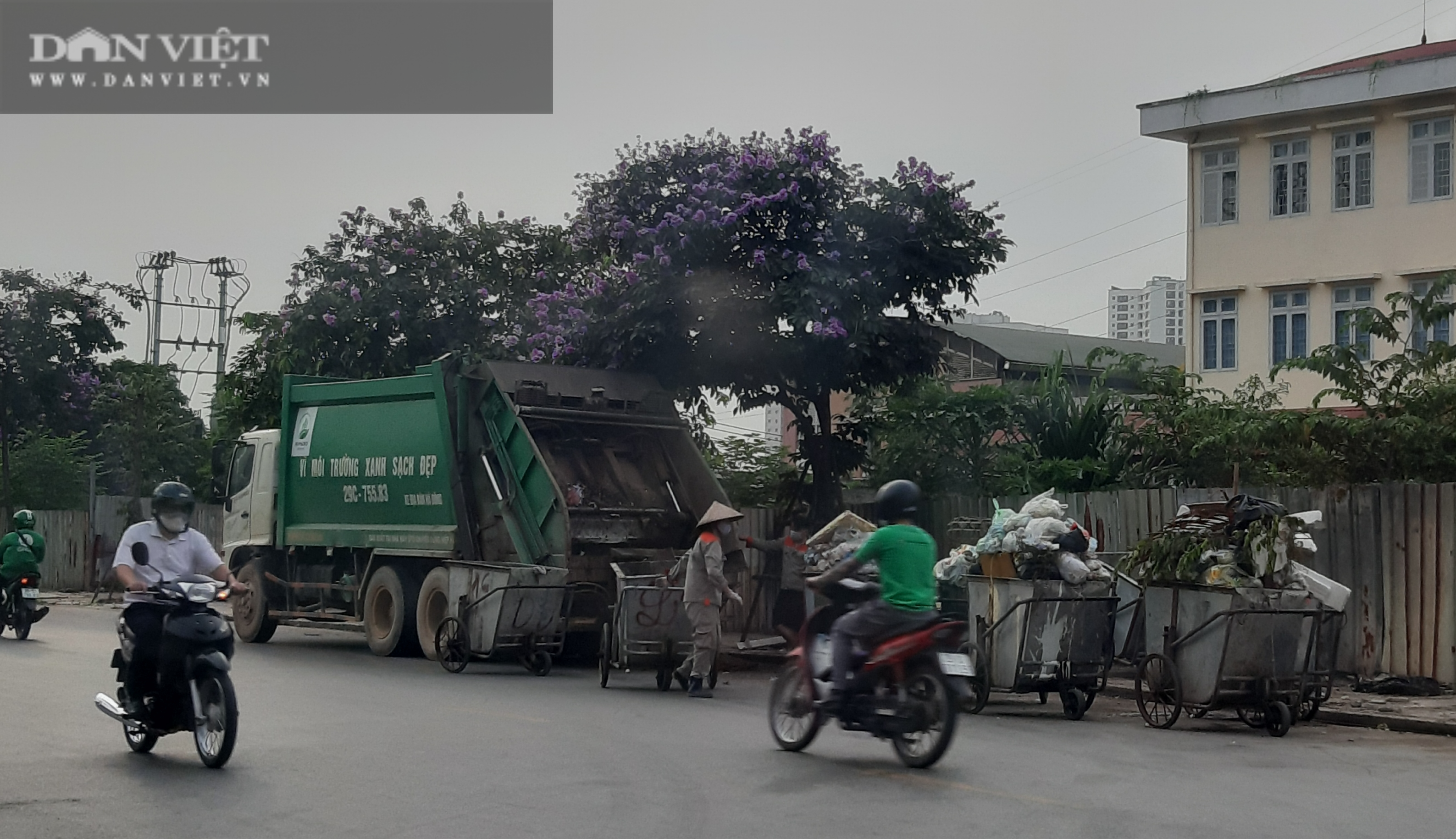 Công ty Bảo vệ môi trường gây ô nhiễm môi trường giữa thủ đô - Ảnh 1.