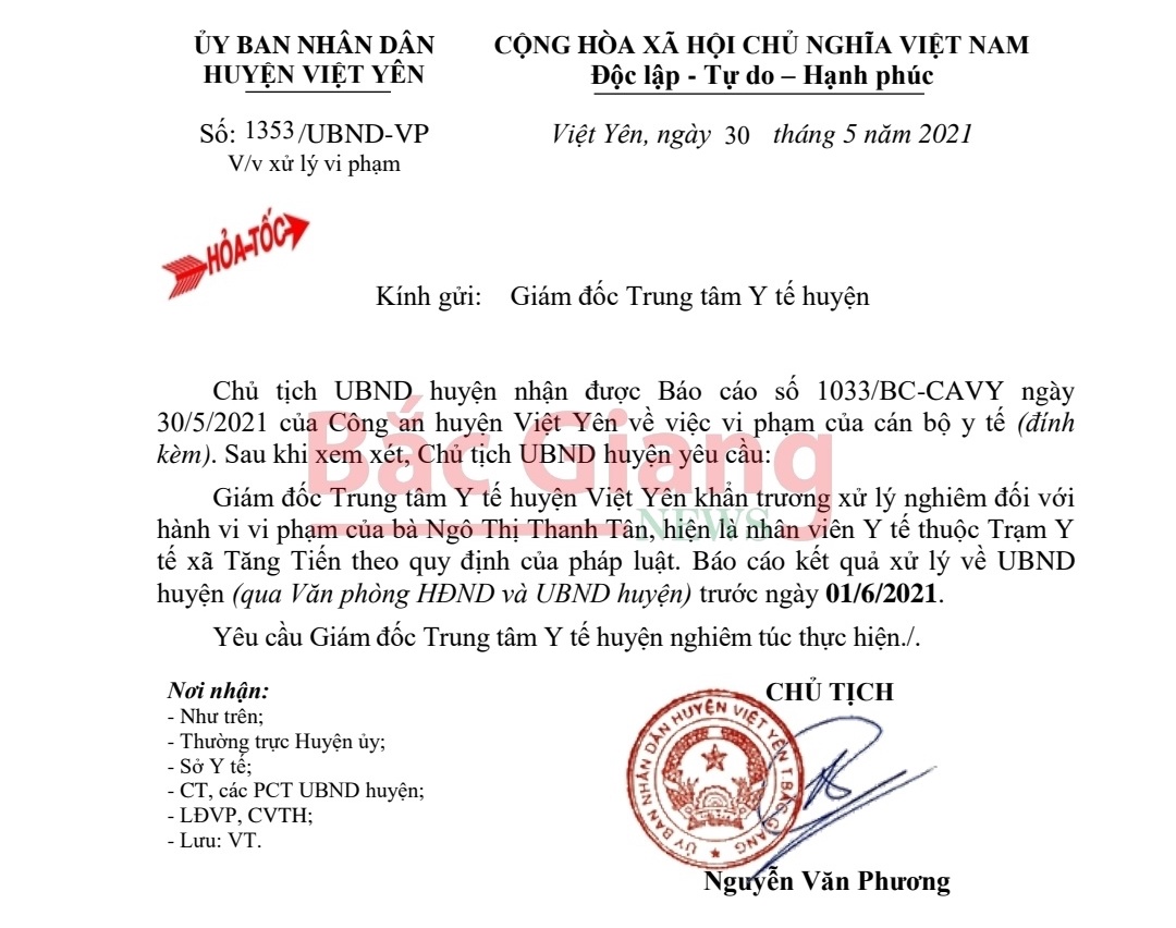 Chủ tịch huyện chỉ đạo nóng vụ cán bộ y tế &quot;vòi tiền&quot; người nhà bệnh nhân Covid-19 - Ảnh 1.