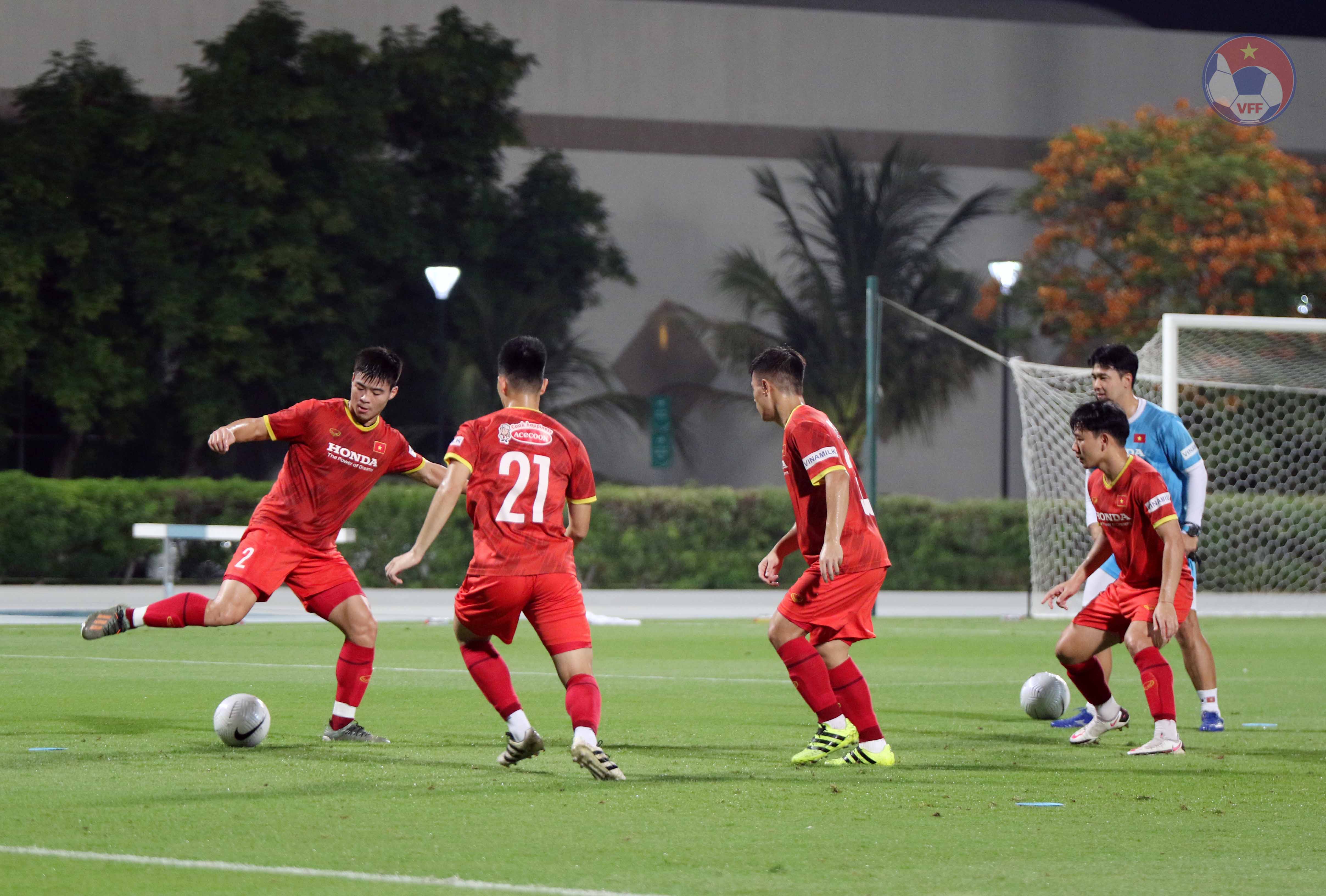 HLV Park Hang-seo sẽ &quot;làm mới&quot; ĐT Việt Nam nhờ... Công Phượng (?!) - Ảnh 1.