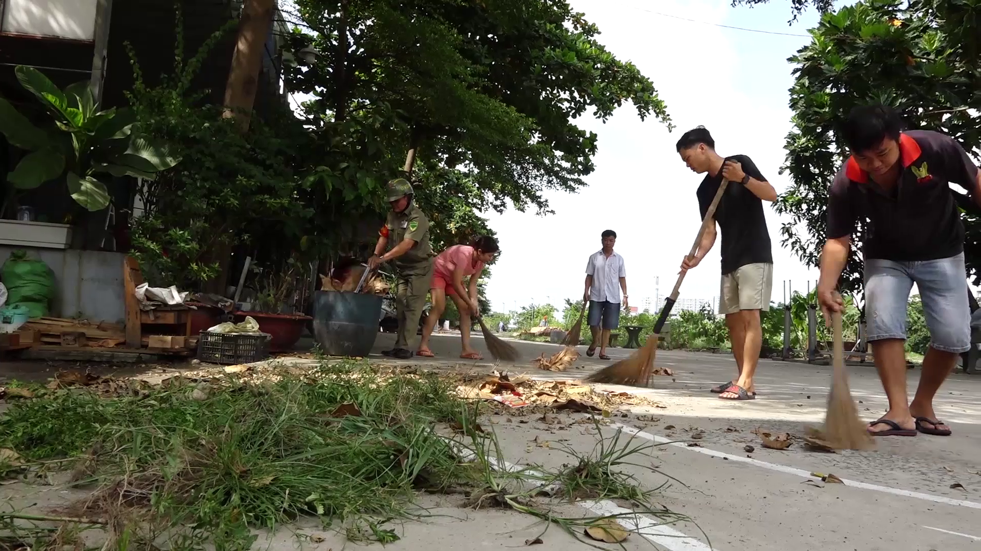 TP.HCM: Bà con Công giáo chung tay biến khu xóm thành nơi đáng sống - Ảnh 1.