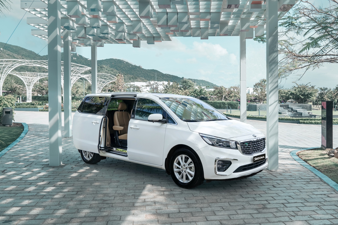 5 lý do giúp Kia Sedona liên tục giữ ngôi vua doanh số phân khúc MPV cao cấp tại Việt Nam - Ảnh 3.