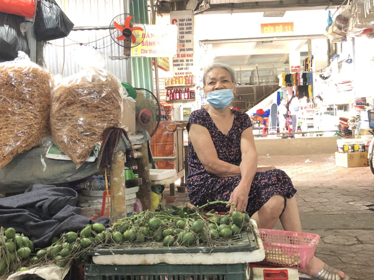 Phát hiện Covid-19 ở (Hà Tĩnh), đường phố, chợ, khu vui chơi vắng lạ thường, nhà hàng, quán nhậu… “đóng cửa cài then” - Ảnh 10.