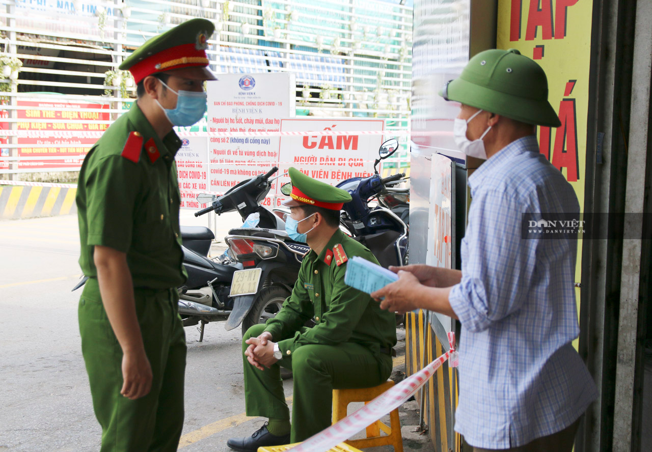 Ảnh: Chủ tịch Hà Nội xuống Bệnh viện K chỉ đạo khẩn công tác phong tỏa khi phát hiện nhiều ca Covid-19 - Ảnh 6.