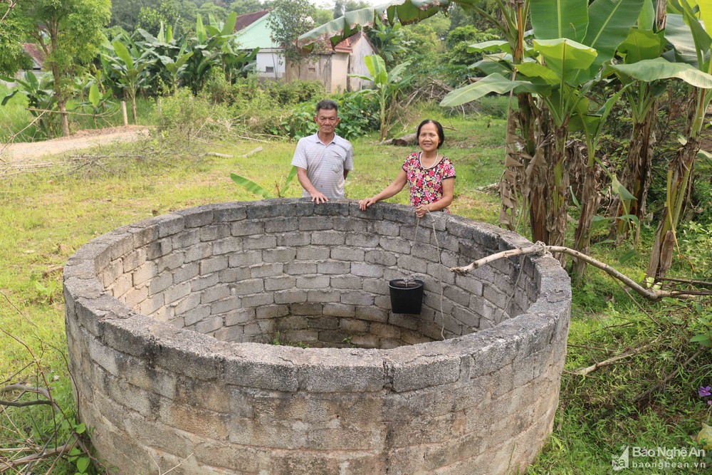 Nghệ An: Khối đá linh thiêng với dấu chân khổng lồ gắn liền với những câu chuyện huyền bí - Ảnh 10.