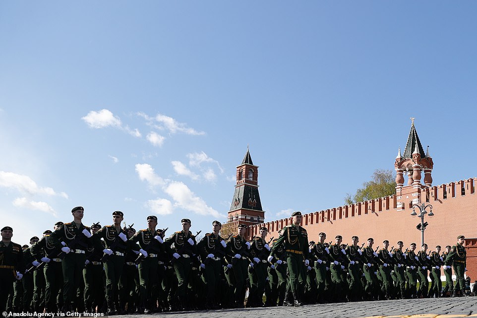 Nga khoe những vũ khí nguy hiểm nhất trong lễ duyệt binh kỷ niệm Ngày Chiến thắng  - Ảnh 10.