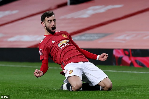 Bruno Fernandes được thưởng lớn.