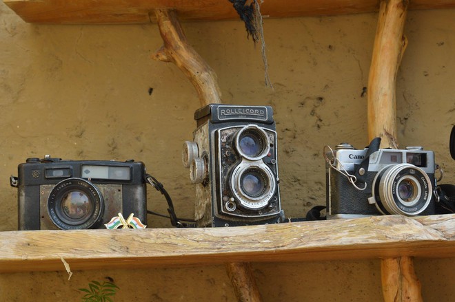 Nghề sửa máy ảnh xưa ở Hà Nội
 - Ảnh 1.