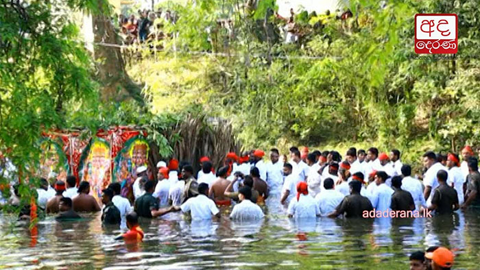 Sững sờ trước những màn trình diễn hấp dẫn của các Mahout cùng dàn voi “thiêng” Sri Lanka - Ảnh 9.