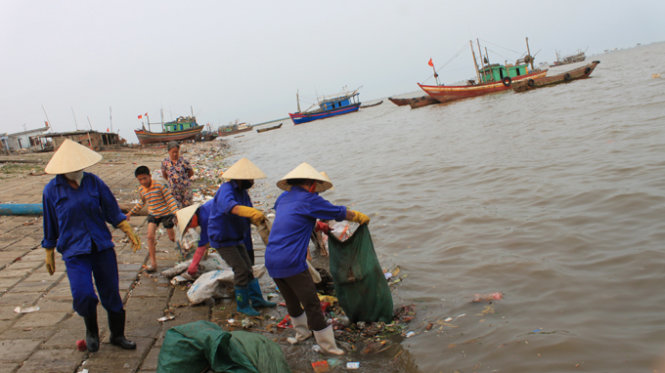 Từ 10/7/2021, vứt rác thải sinh hoạt bừa bãi bị phạt tới 2 triệu đồng - Ảnh 1.