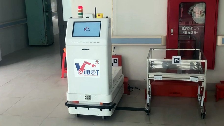 Robot vận chuyển đưa cơm, thuốc cho bệnh nhân Covid-19 tại tâm dịch Bắc Ninh - Ảnh 8.