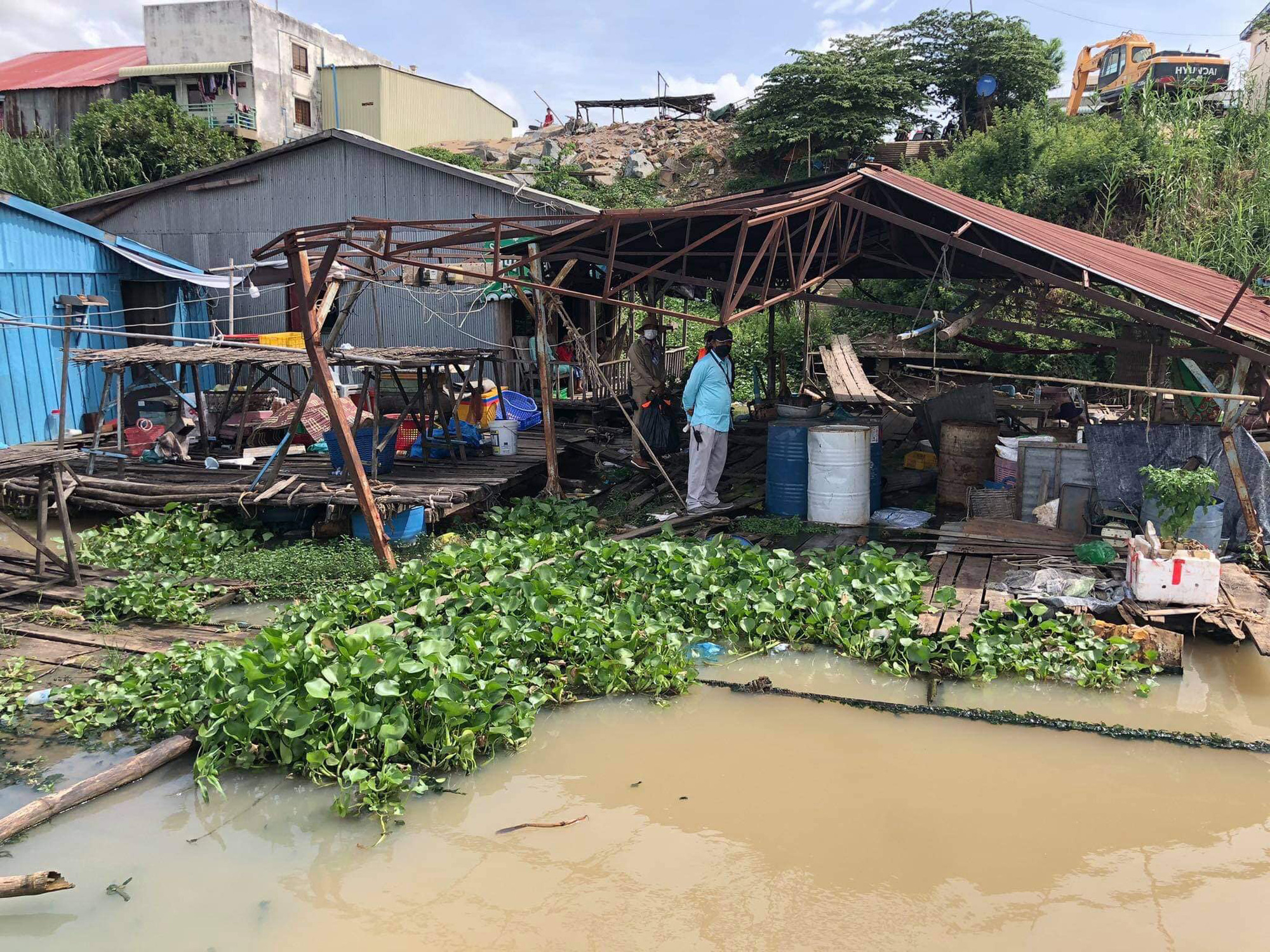 Đề nghị có lộ trình hợp lý di dời nhà nổi của người gốc Việt tại Phnom Penh - Ảnh 2.