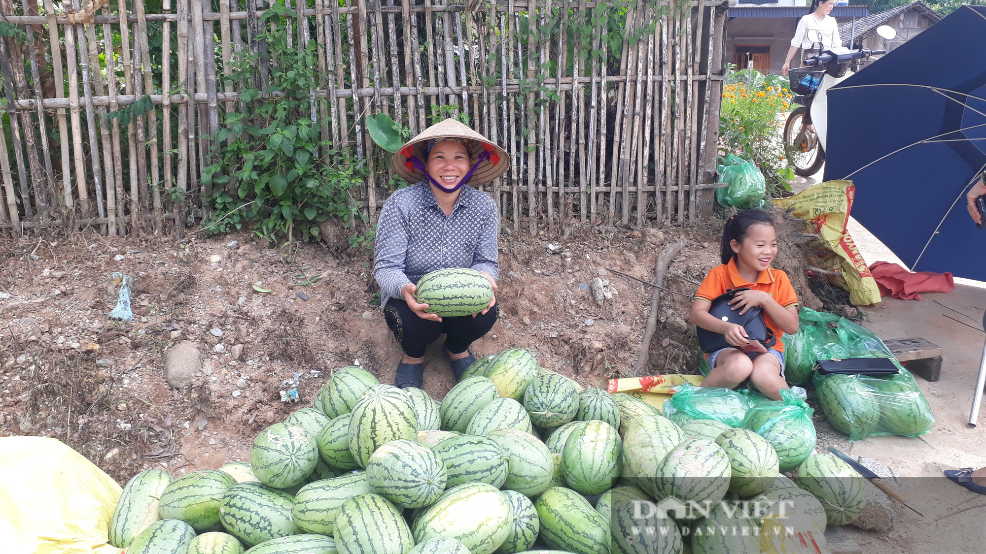 Đụ dưa hấu ngoài công viên