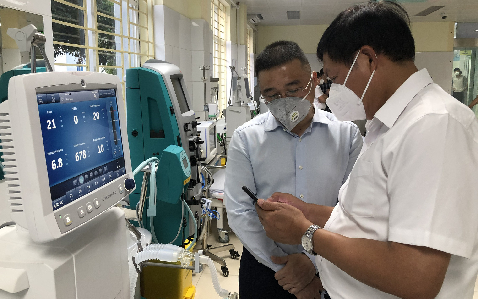 Tập đoàn Sun Group bàn giao 100 giường điều trị bệnh nhân Covid-19 nặng cho tỉnh Bắc Ninh